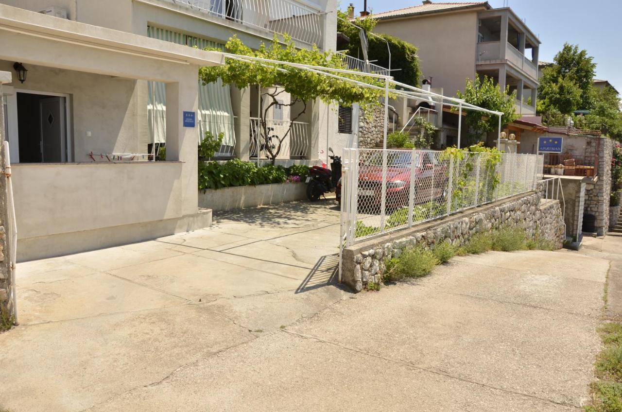 Apartmani Silvana&Vera Senj  Exteriér fotografie